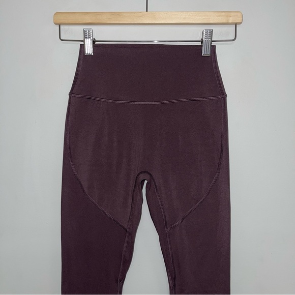 P’tula Leggings Women’s Size Small Purple Plum Cropped Capris High Waisted NWT - Picture 4 of 8